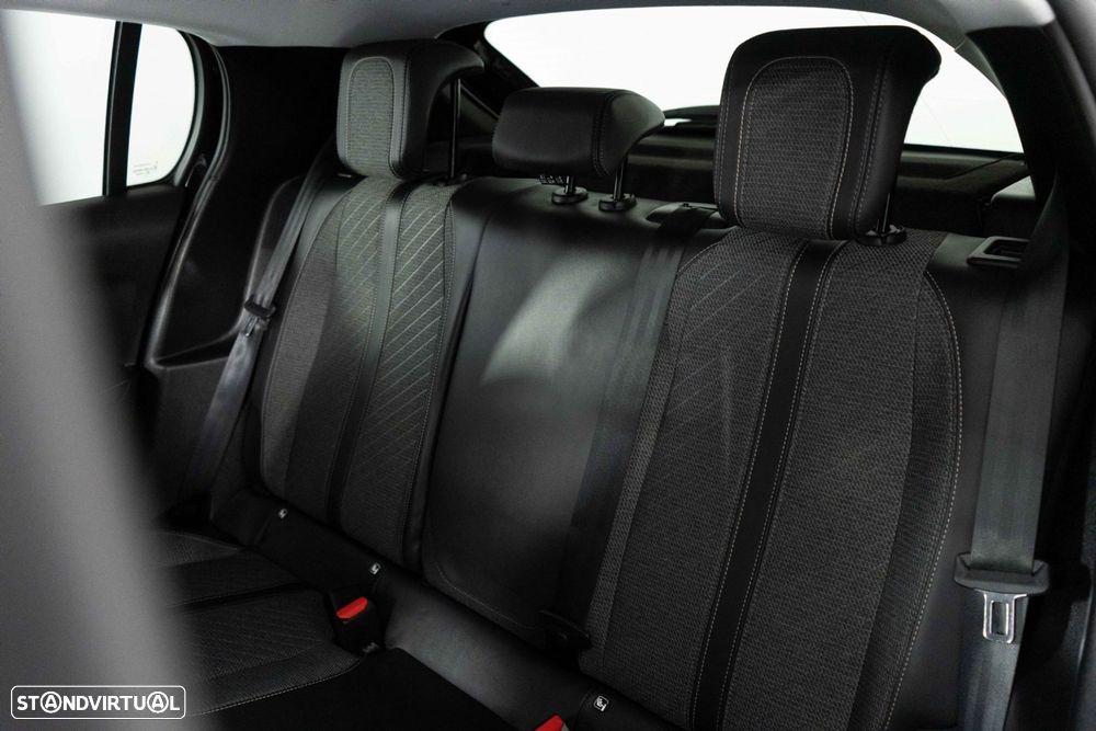 Peugeot 208 1.2 PureTech Allure - 9