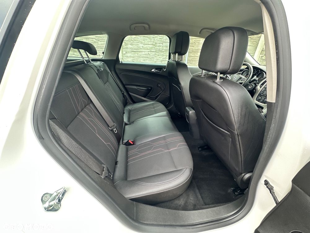 Opel Astra - 14