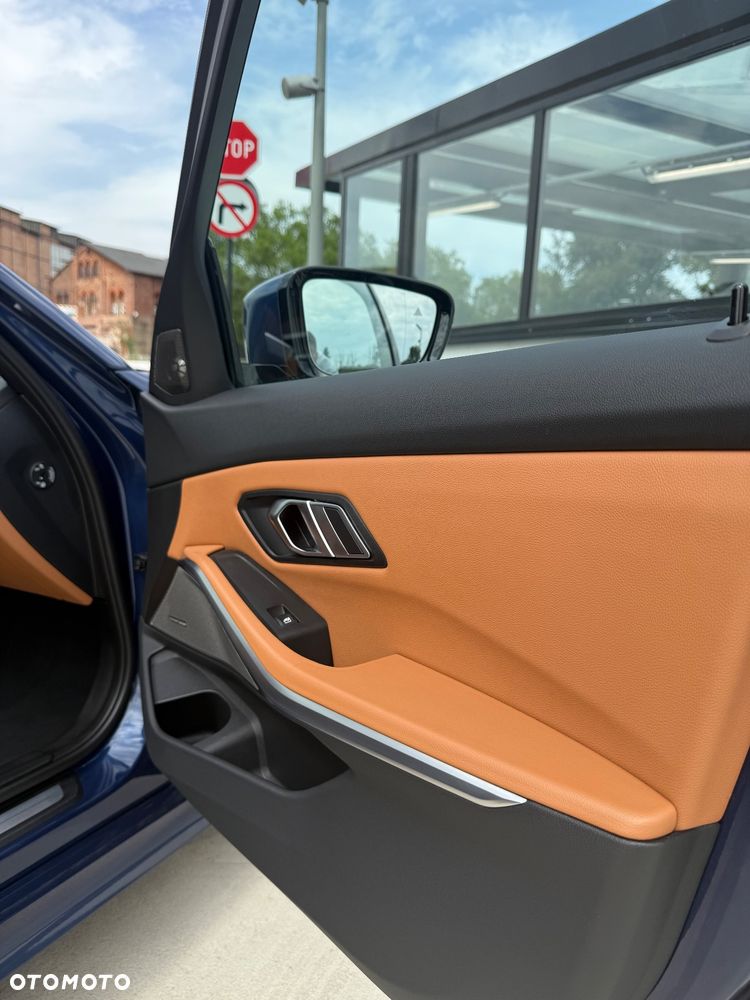BMW Seria 3 318d Touring M Sport - 20