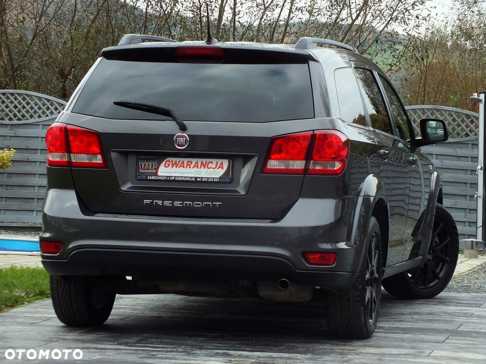 Fiat Freemont 2.0 Multijet 16V DPF Automatik Allrad Black Code - 16