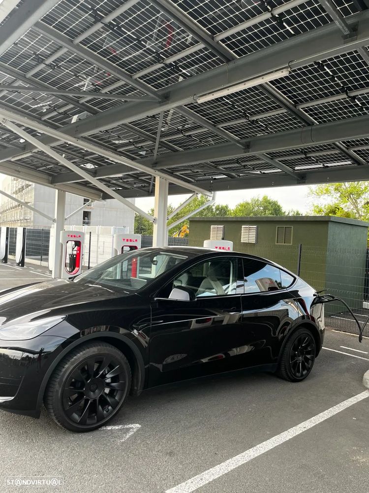 Tesla Model Y RWD - 18