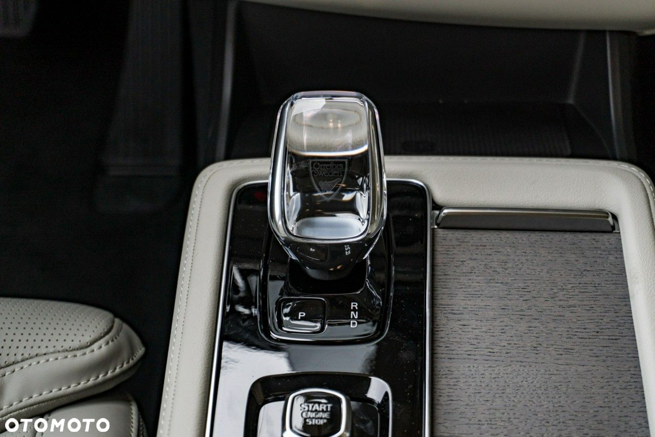 Volvo XC 90 - 24