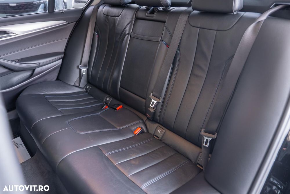 BMW Seria 5 520d xDrive Aut. - 24