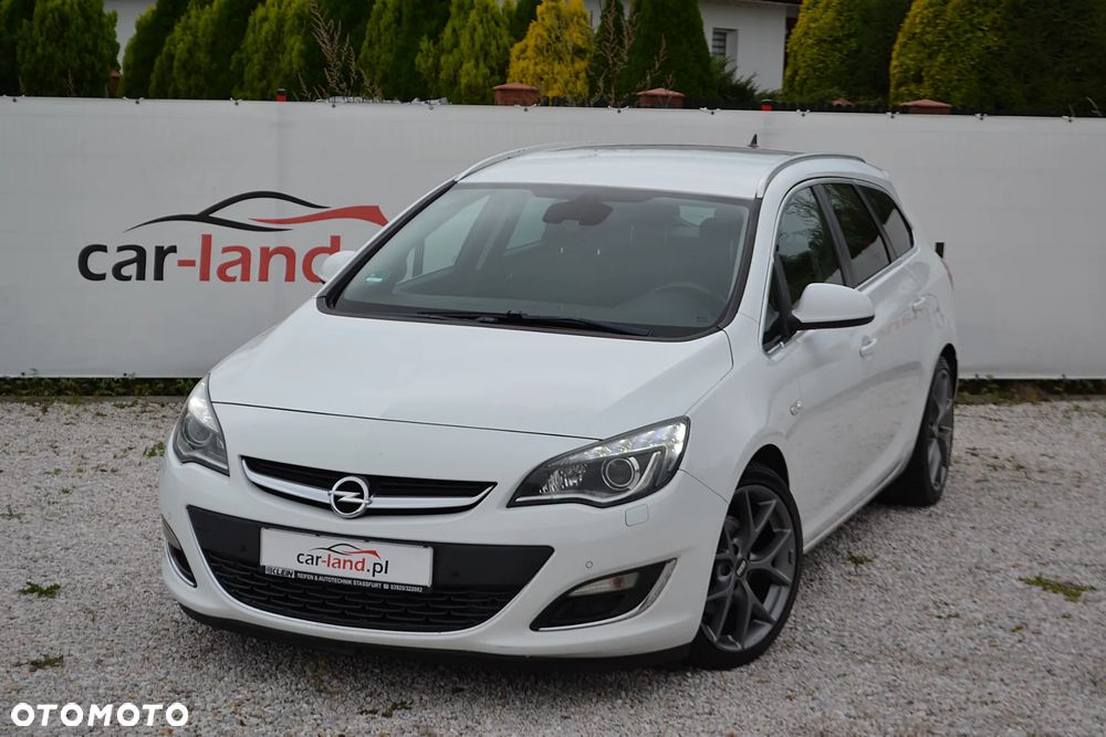Opel Astra 2.0 CDTI DPF SportsTourer Edition - 4