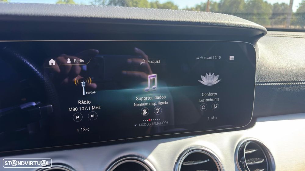 Mercedes-Benz E 300 de AMG Line 4Matic - 29
