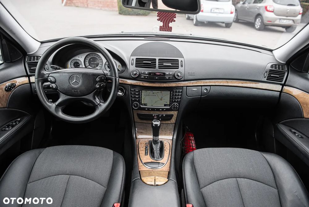 Mercedes-Benz Klasa E 220 CDI Automatik Avantgarde - 27