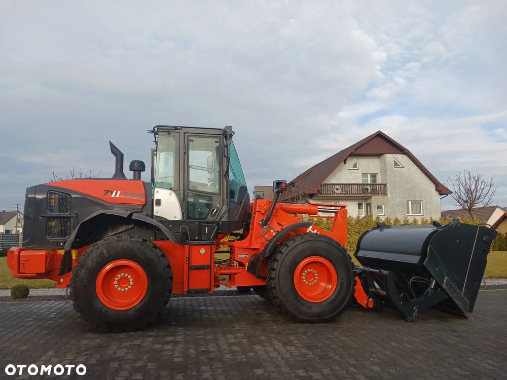 Hitachi ZW 150 - 25