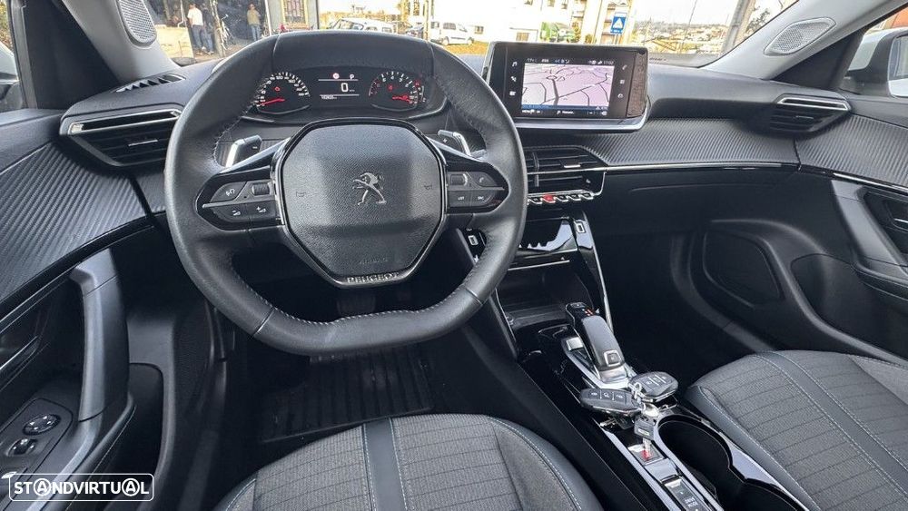 Peugeot 2008 1.5 BlueHDi Allure EAT8 - 15