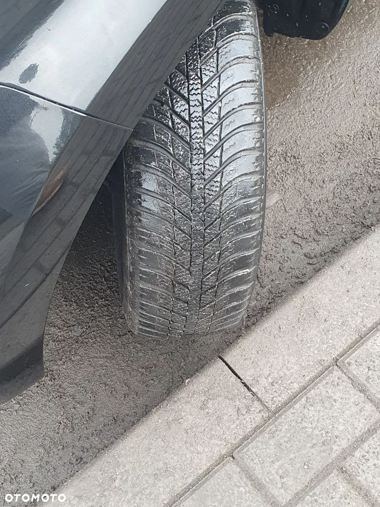 Daihatsu Sirion - 10