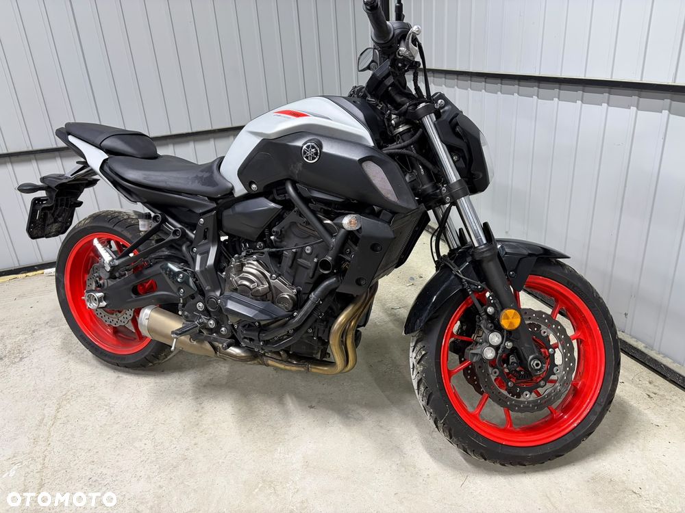 Yamaha MT - 3