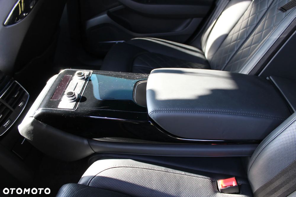 Audi A8 3.0 TDI ultra DPF quattro tiptronic - 17