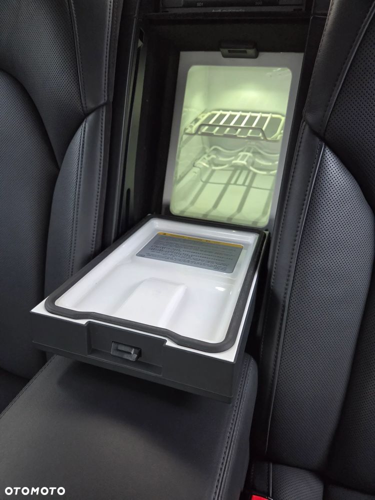 Audi A8 4.2 TDI L Quattro - 17