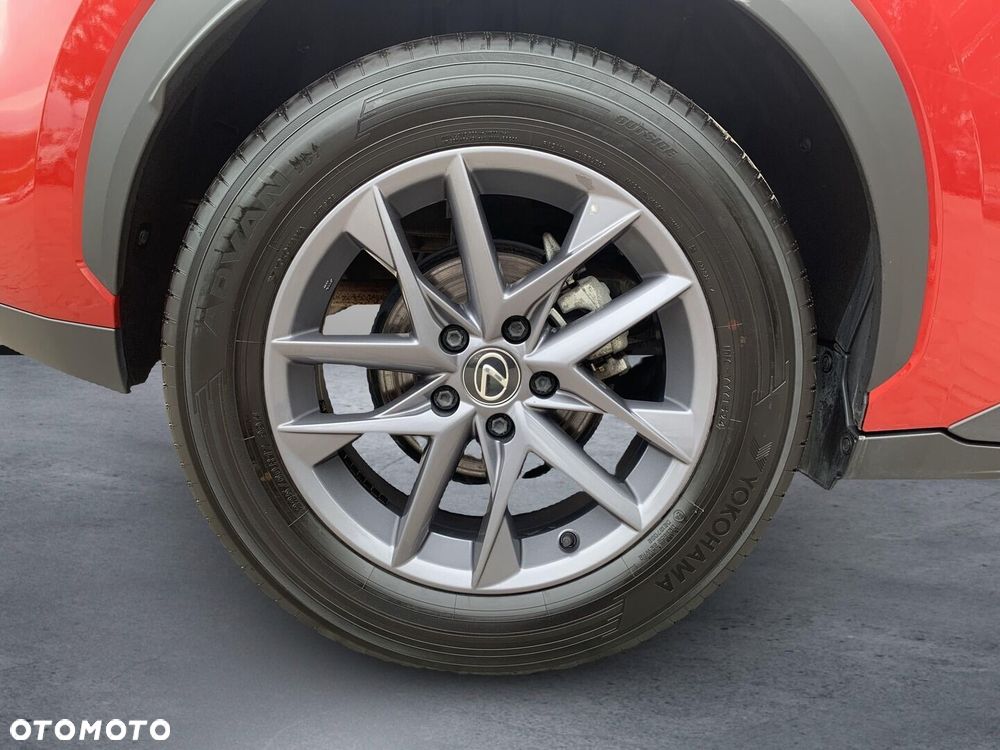 Lexus LBX 1.5 Hybrid - 21