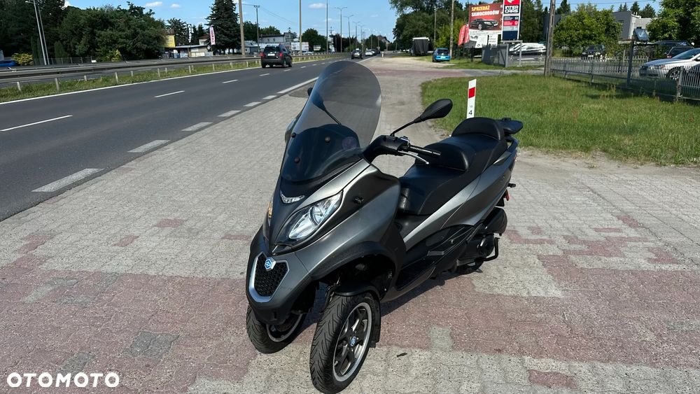Piaggio MP-3 - 4