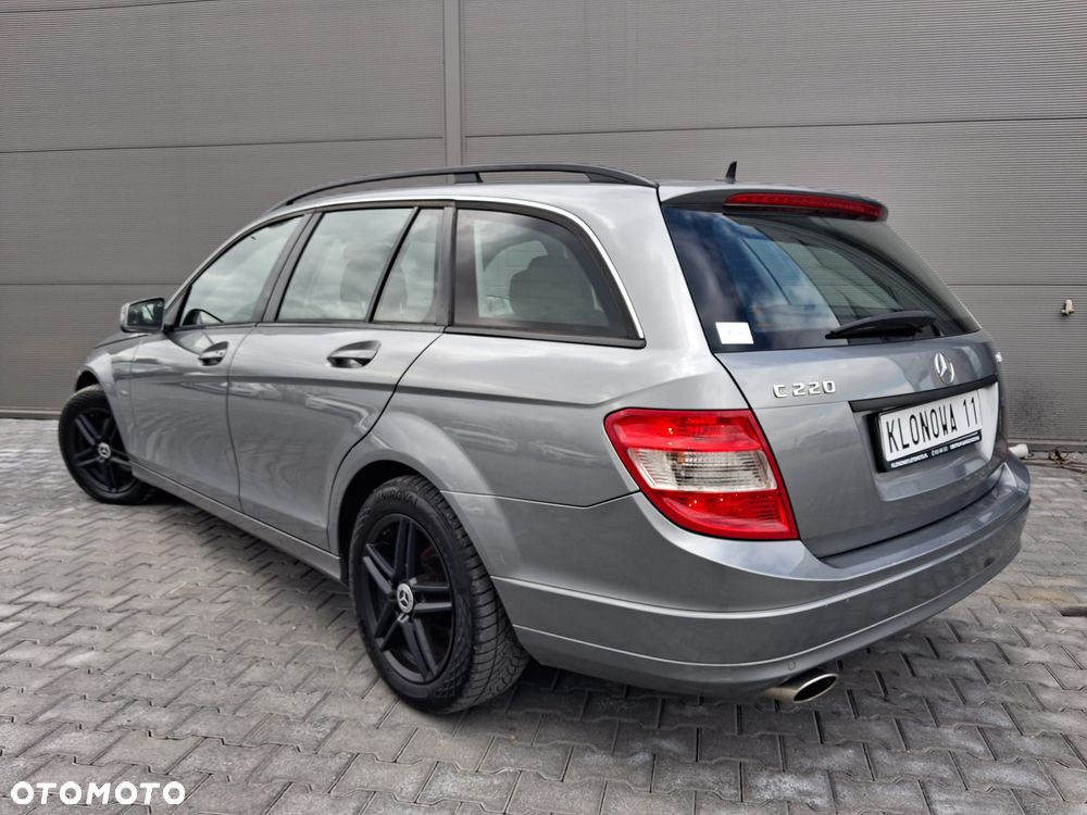 Mercedes-Benz Klasa C 220 CDI DPF (BlueEFFICIENCY) Elegance - 11