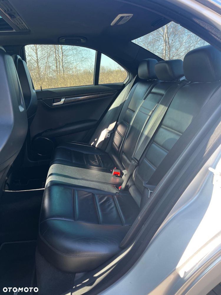 Mercedes-Benz Klasa C 63 AMG 7G-TRONIC - 14