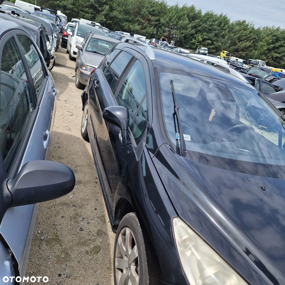Peugeot 308 1.6 HDI kod silnika 9H2 Kod lakieru KTVD - 5