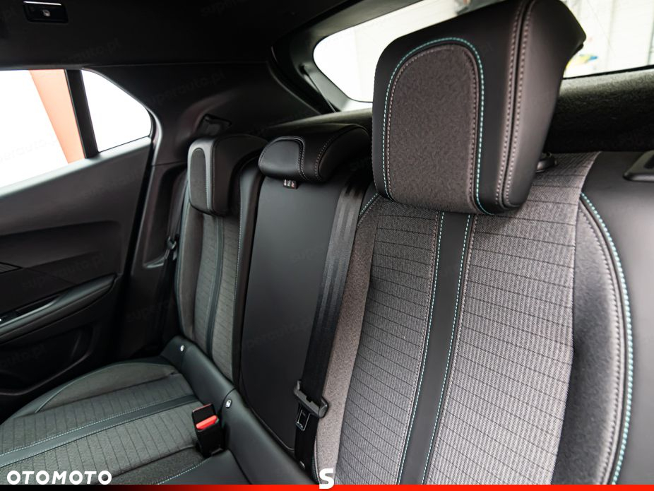 Peugeot 2008 1.2 PureTech Allure Pack S&S EAT8 - 21