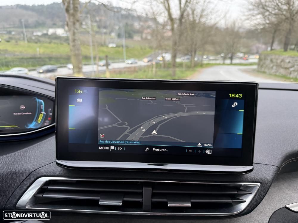 Peugeot 3008 1.6 Hybrid GT Pack e-EAT8 - 30