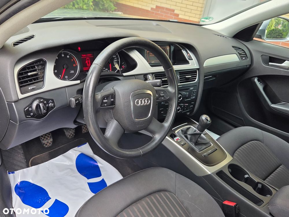 Audi A4 Limousine 1.8 TFSI Attraction - 5