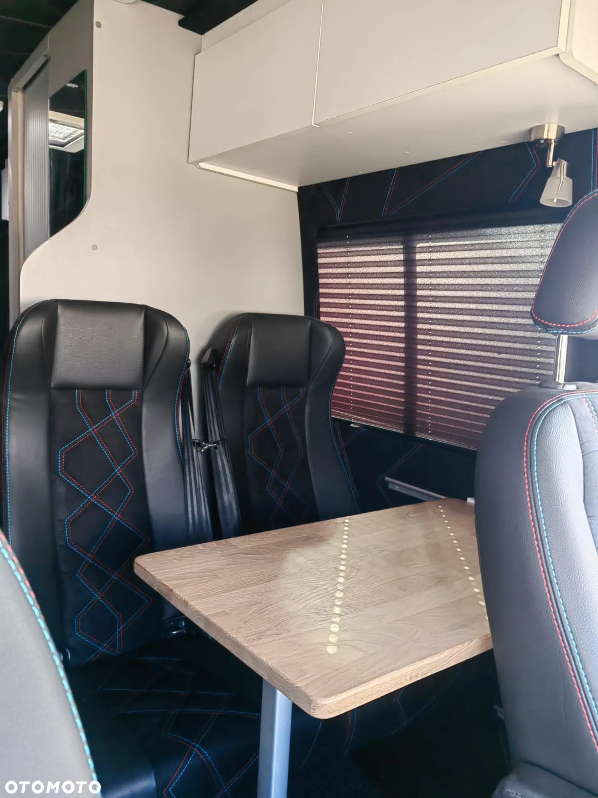 Mercedes-Benz Sprinter Campervan 4 os. Klima Postojowa VIP Napęd przedni - 18