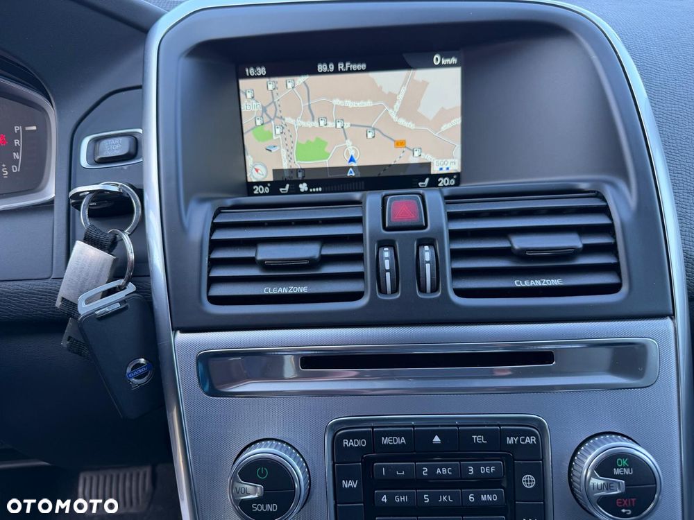 Volvo XC 60 D5 AWD Geartronic Summum - 21