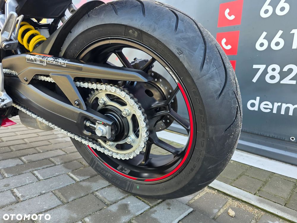Honda CBR - 7