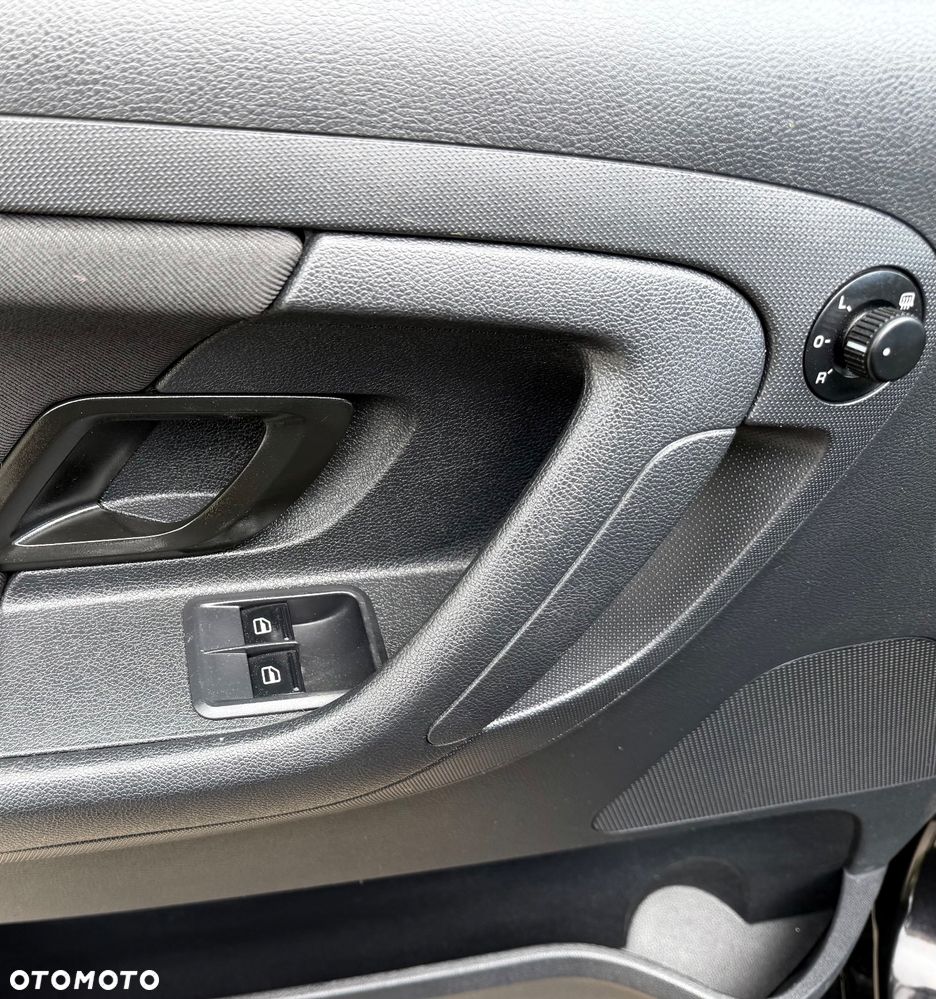 Skoda Fabia 1.2 TSI Monte Carlo - 30