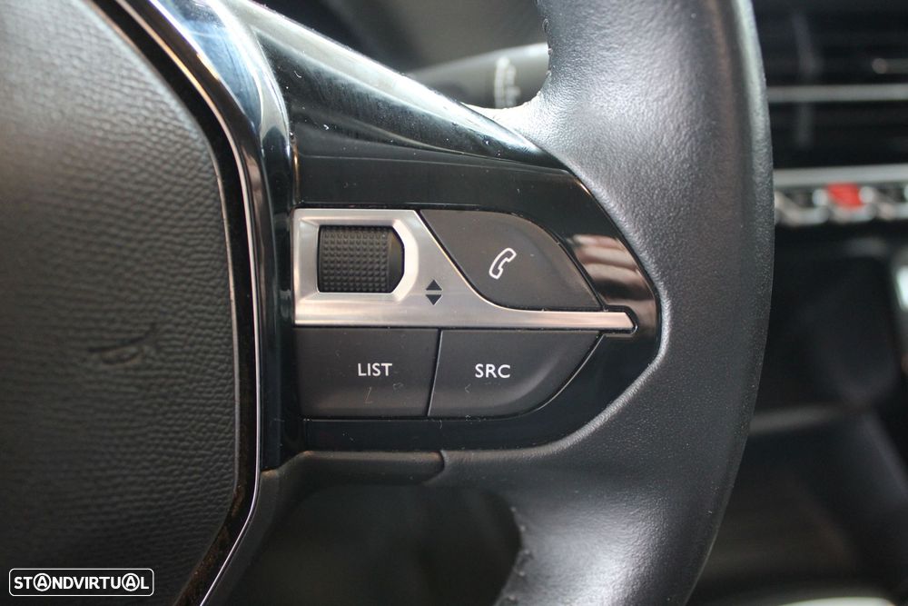 Peugeot 208 1.2 PureTech Active Pack - 16