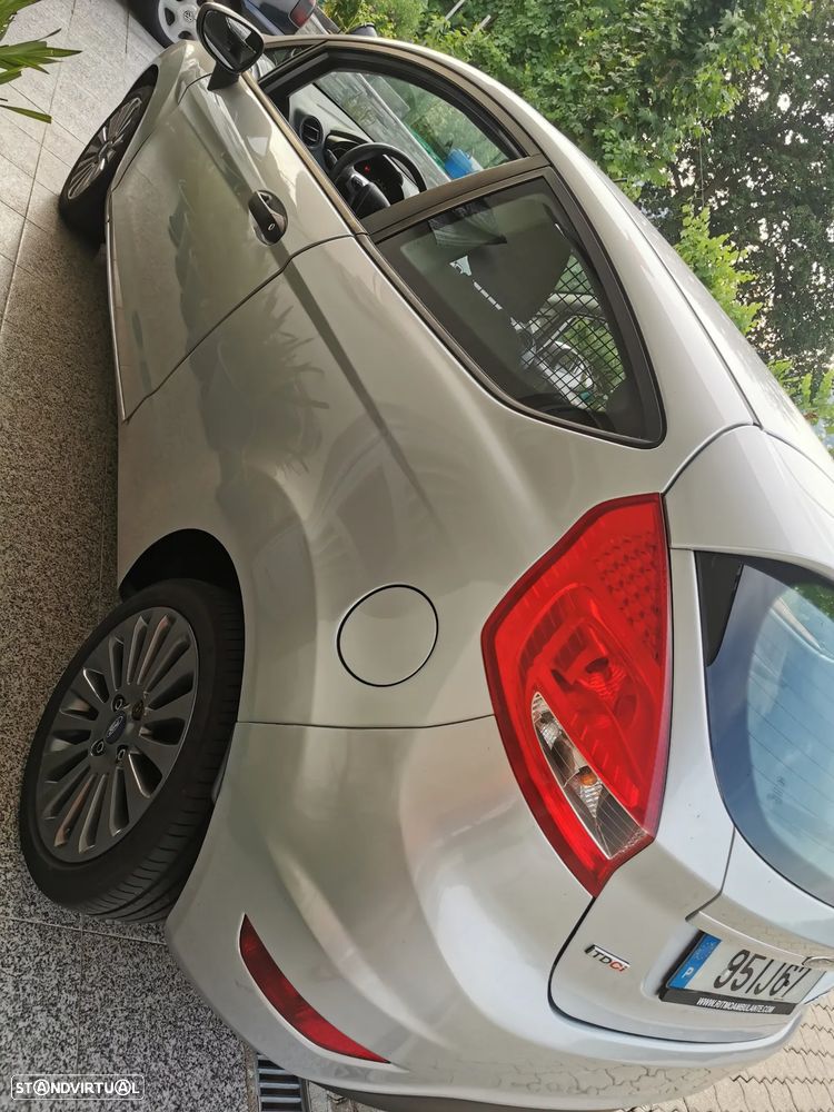 Ford Fiesta - 4