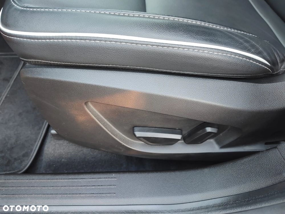 Renault Captur 1.3 Energy TCe FAP Intens - 18