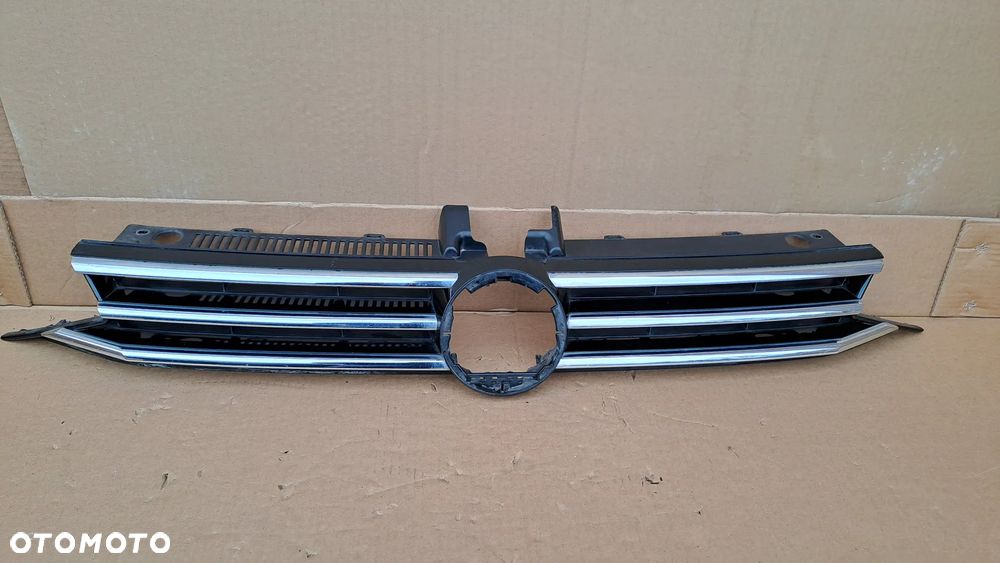VW TOURAN II GRILL ATRAPA 5TA853653B DEMONTAŻ ŁADNY - 1