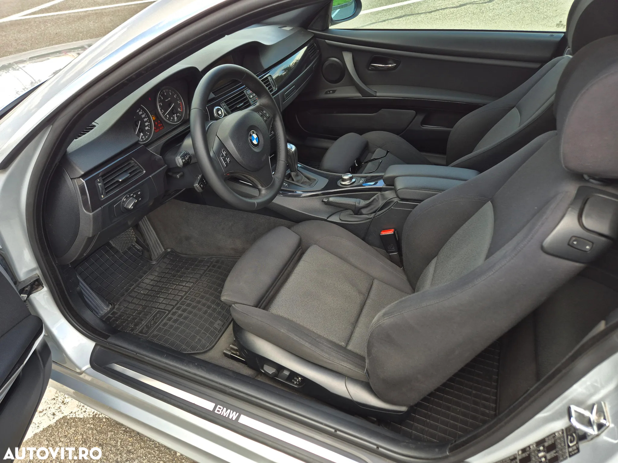 BMW Seria 3 325i Coupe Aut. - 8