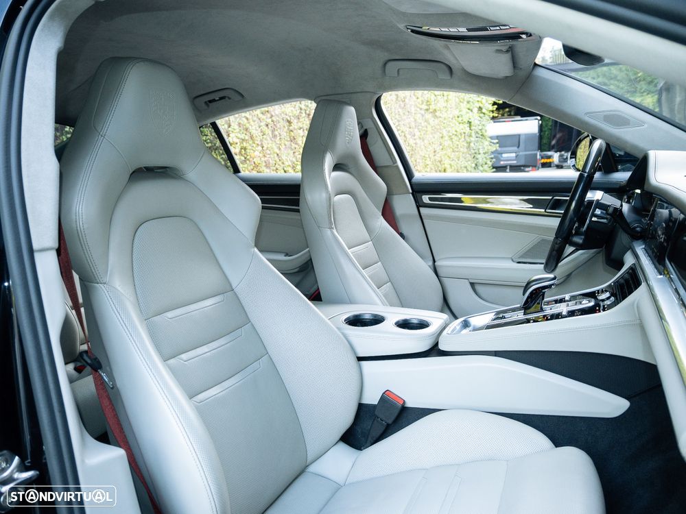 Porsche Panamera Turbo - 20
