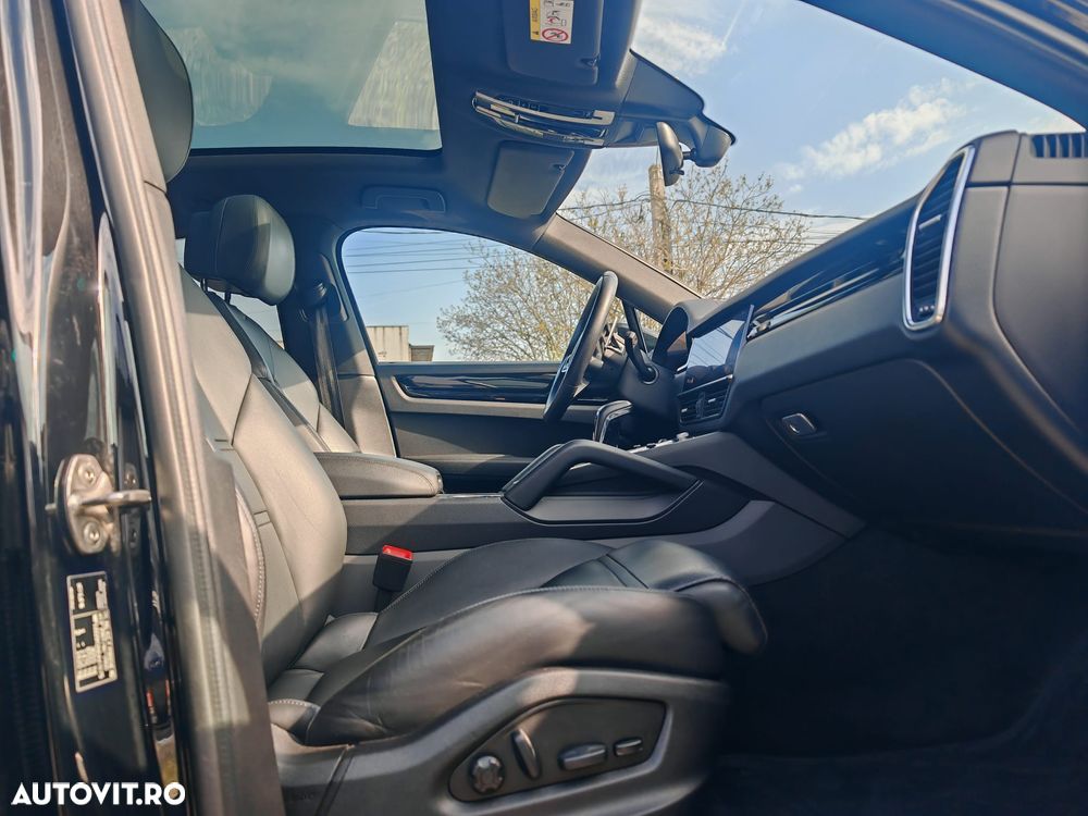 Porsche Cayenne Coupe E-Hybrid Tiptronic S Black Edition - 20