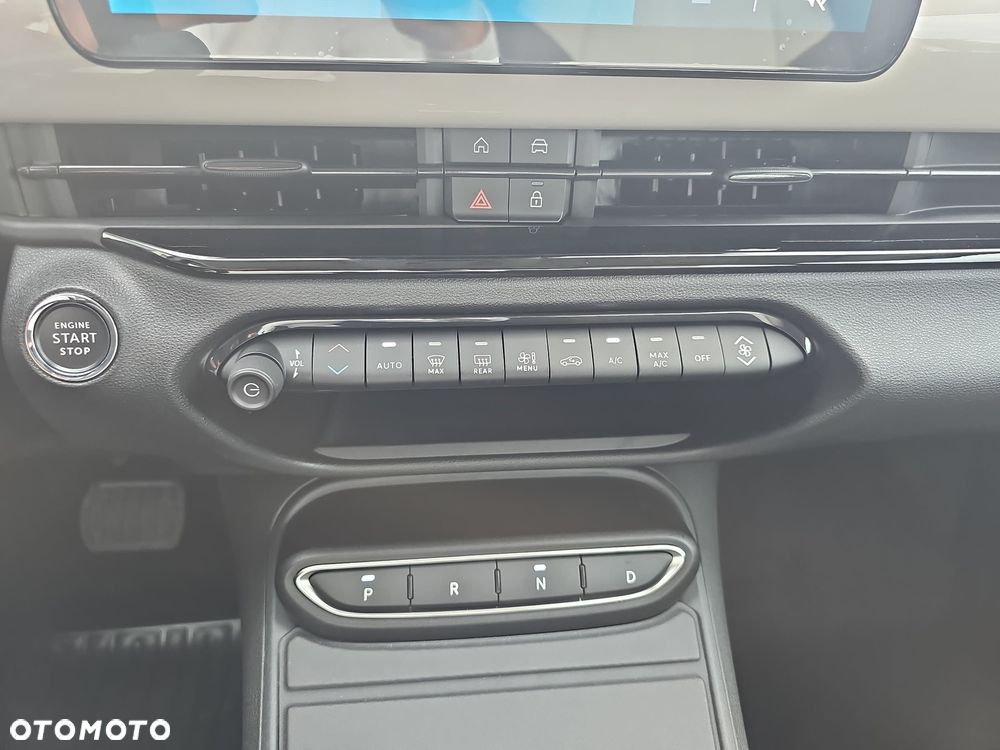 Fiat 600 1.2 Turbo Icon eDCT - 19