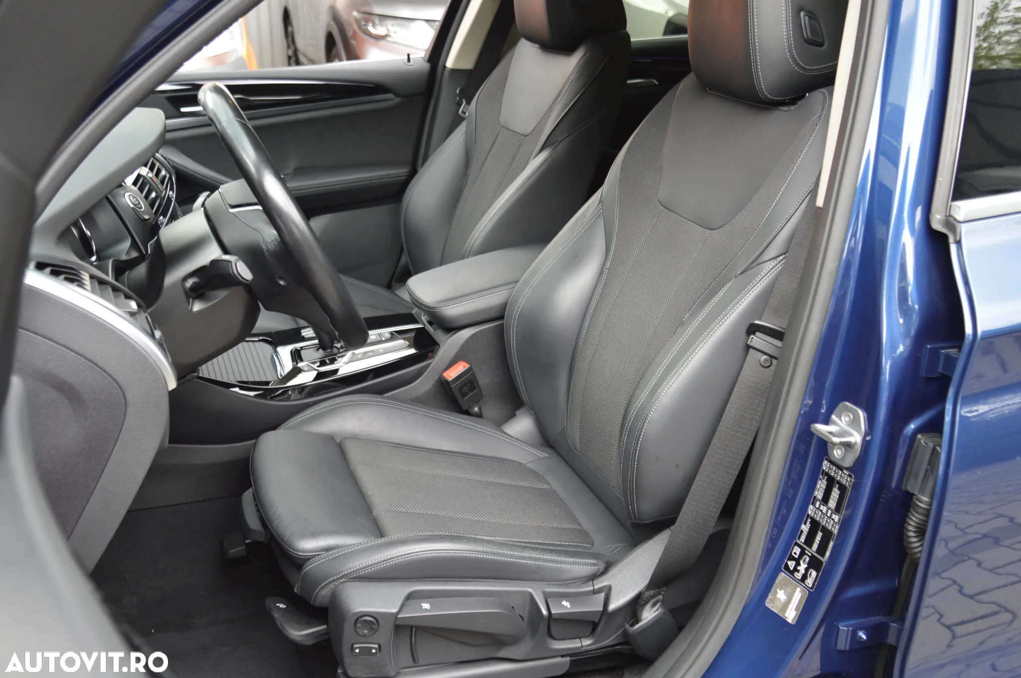 BMW X3 xDrive20d AT Luxury Line - 10