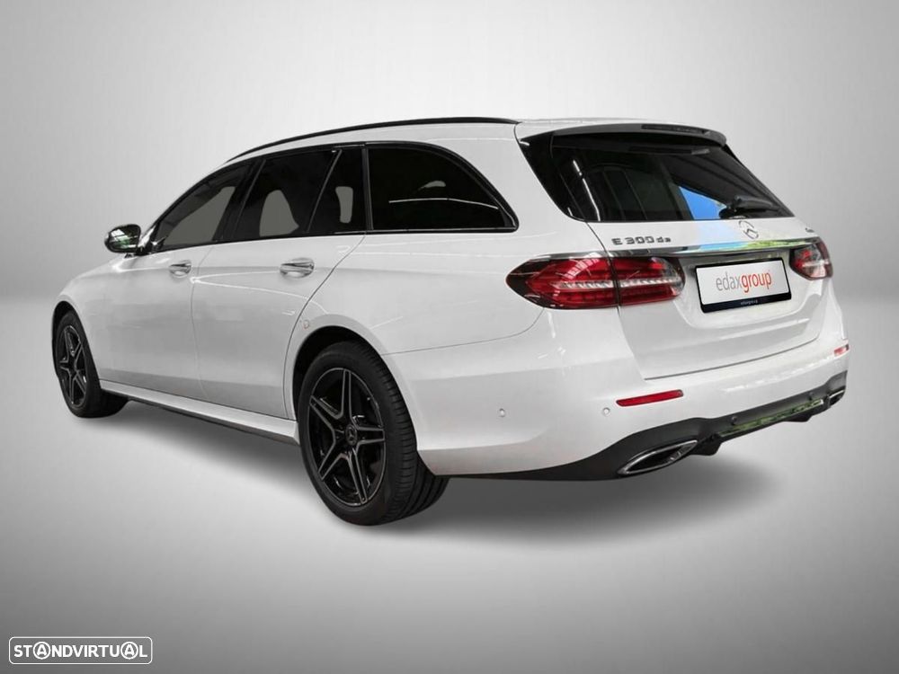 Mercedes-Benz E 300 de 4Matic T 9G-TRONIC AMG Line - 2