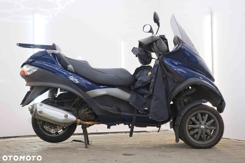Piaggio MP-3 - 6