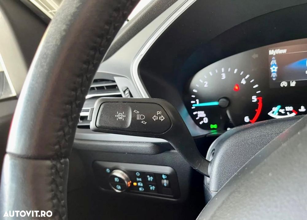 Ford Kuga 2.0 EcoBlue mHEV FWD Titanium - 16