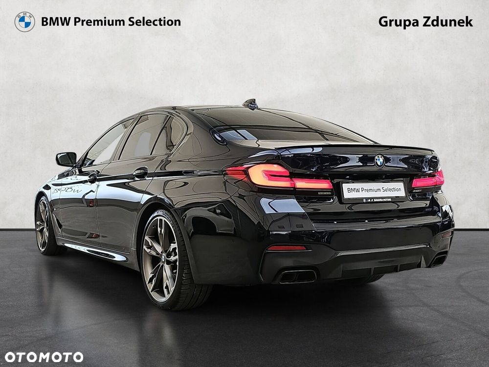 2022 BMW Seria 5, photograph 7