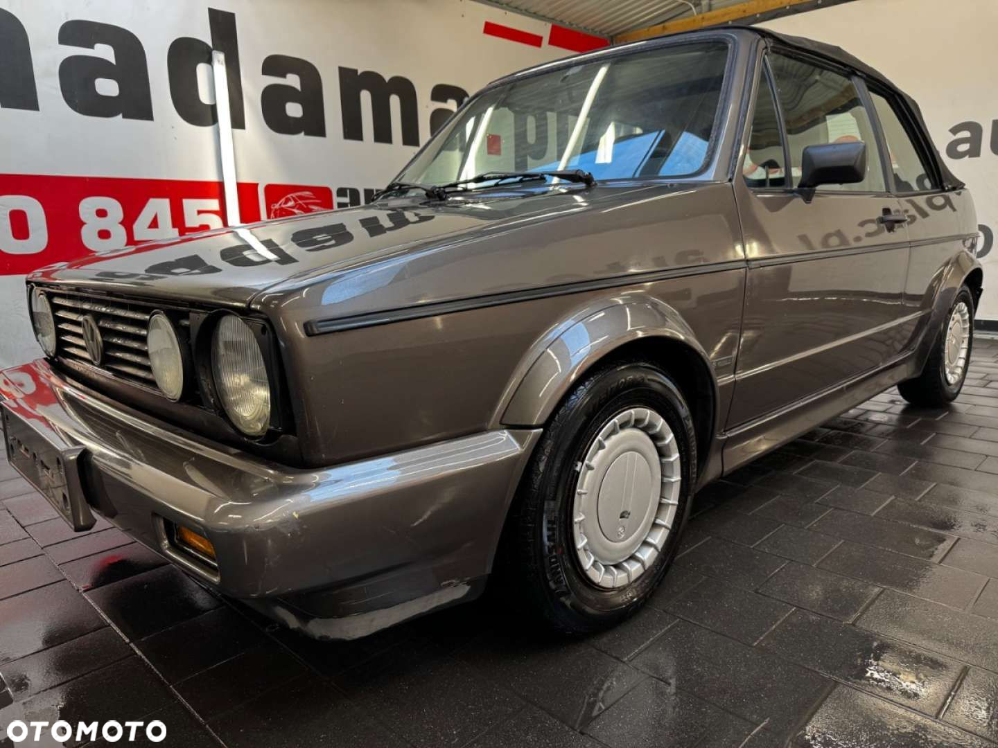 Volkswagen Golf - 12