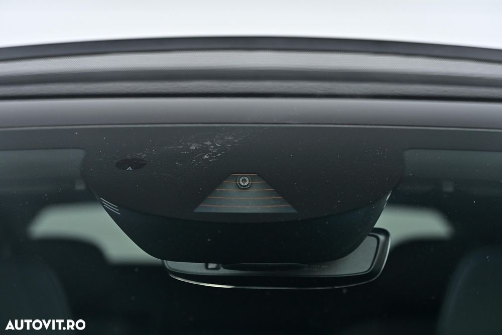 Volvo XC 60 T6 AWD Geartronic RDesign - 17