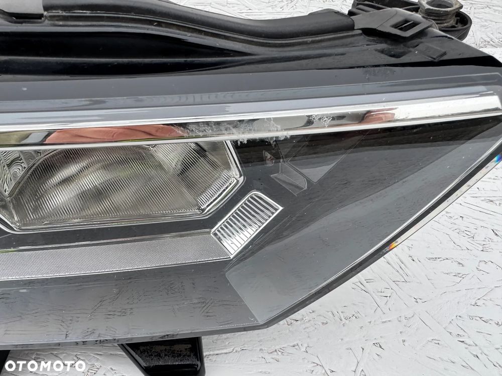 LAMPA VW T-ROC 2GA PRAWA PRZÓD PRZEDNIA - 4