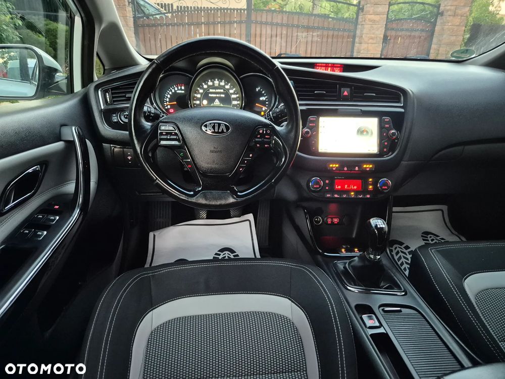 Kia Ceed 1.6 GDI ISG Spirit - 21