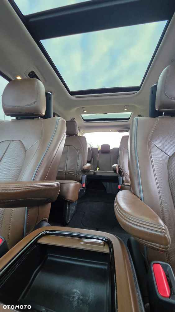 Chrysler Pacifica - 19