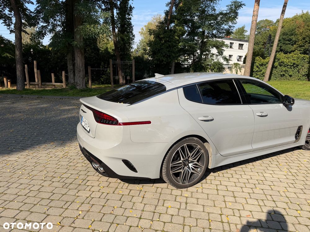 Kia Stinger - 6