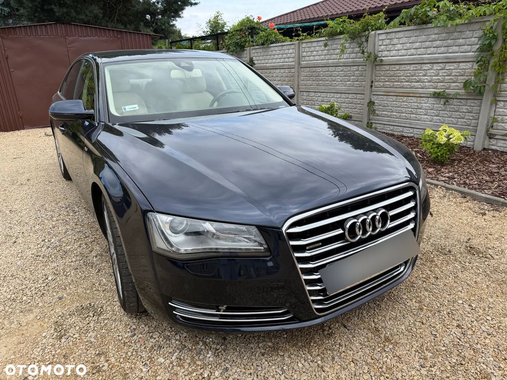 Audi A8 4.2 FSI Quattro - 1