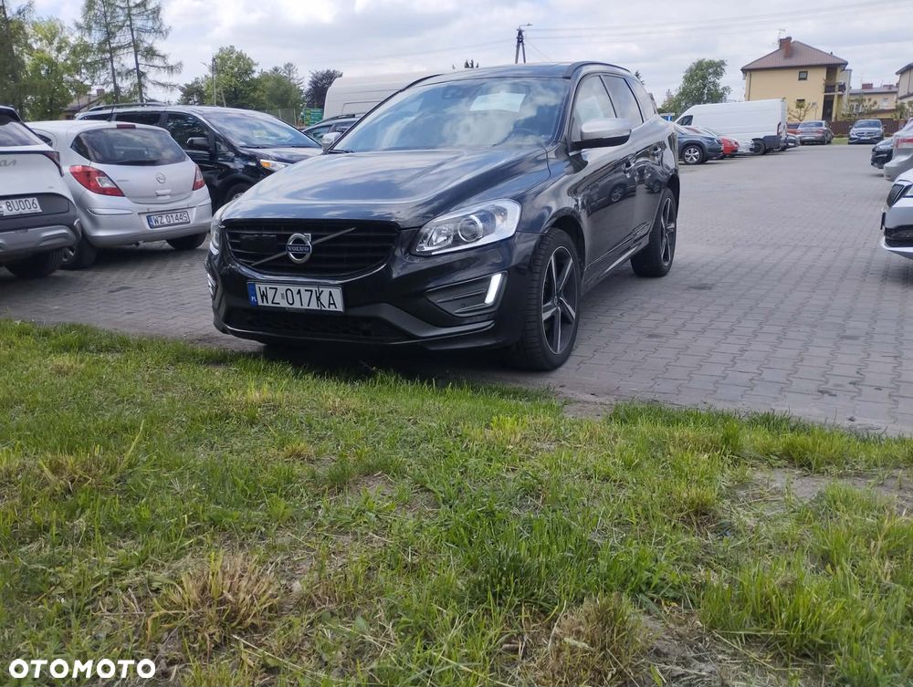 Volvo XC 60 D5 AWD R-Design Momentum - 1