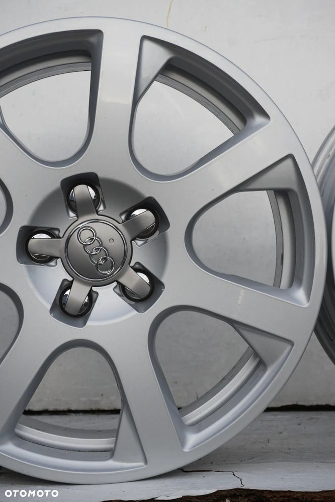 Audi 5x112 17 7J et37 - 9